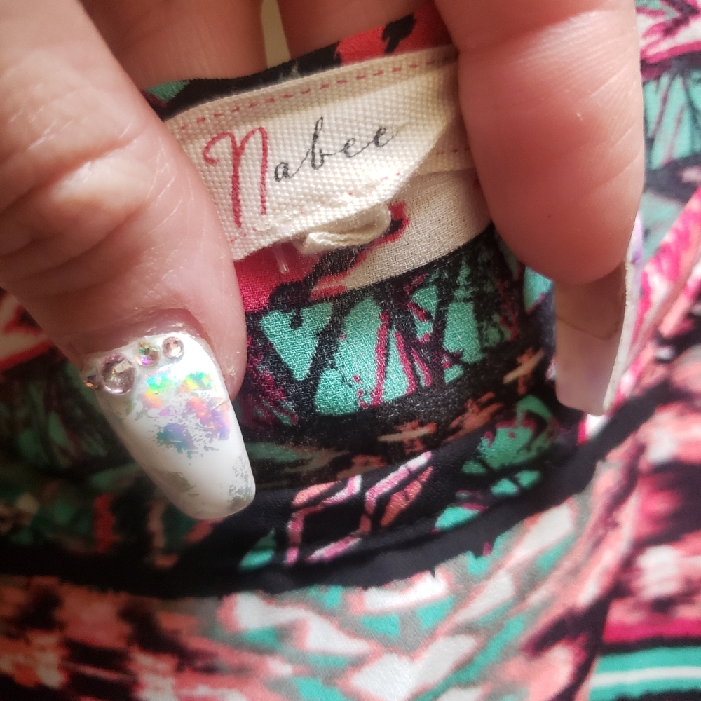Cold shoulder top! - Picture 2 of 5